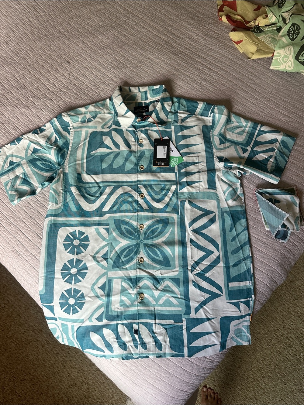Quicksilver Waterman Comfort Fit Tiki Men’s Shirt